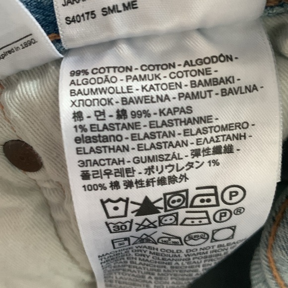 Men’s Levi 501 Shorts - Picture 6 of 9